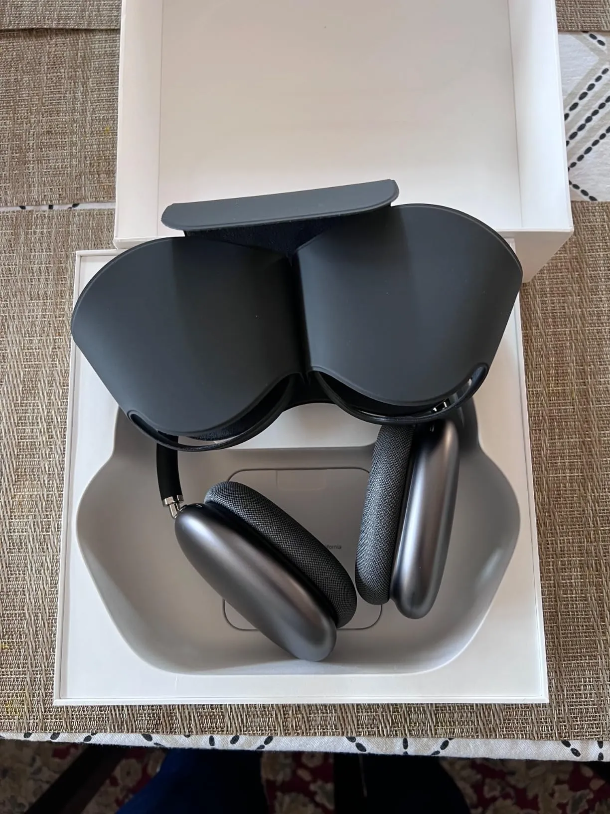 Zyncpods Max Wireless Over-Ear Headphones